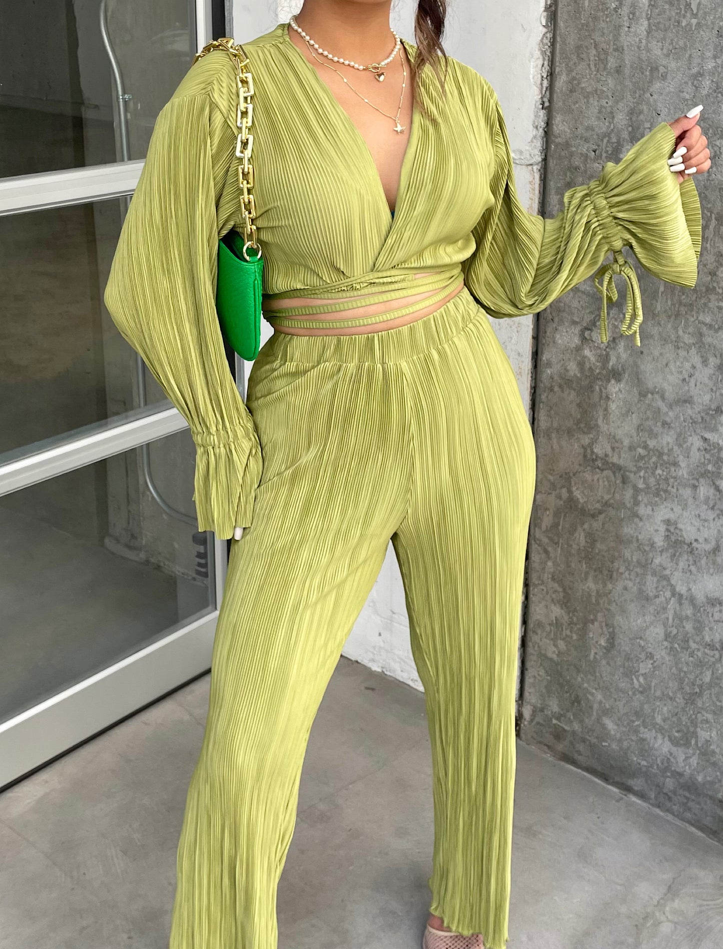 Green pleated pant set with elegant fit